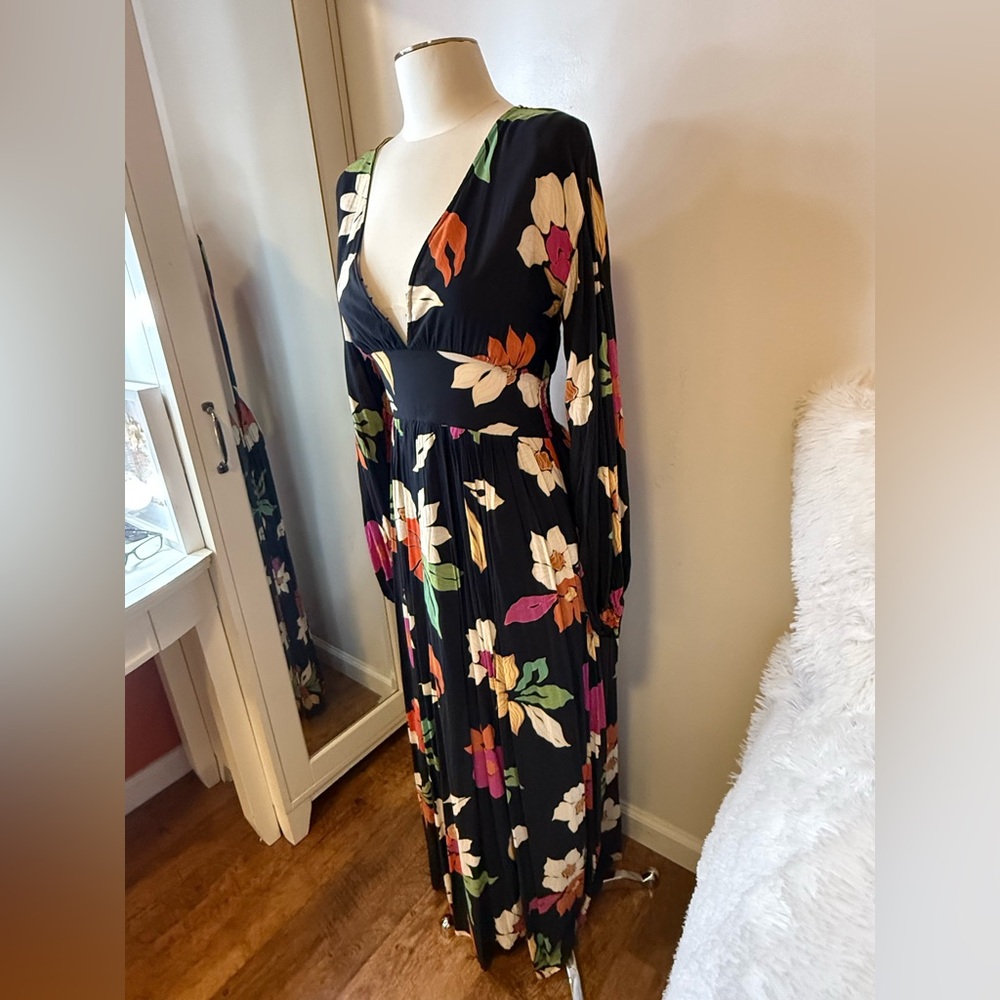 NWOT Billabong Maxi Dress